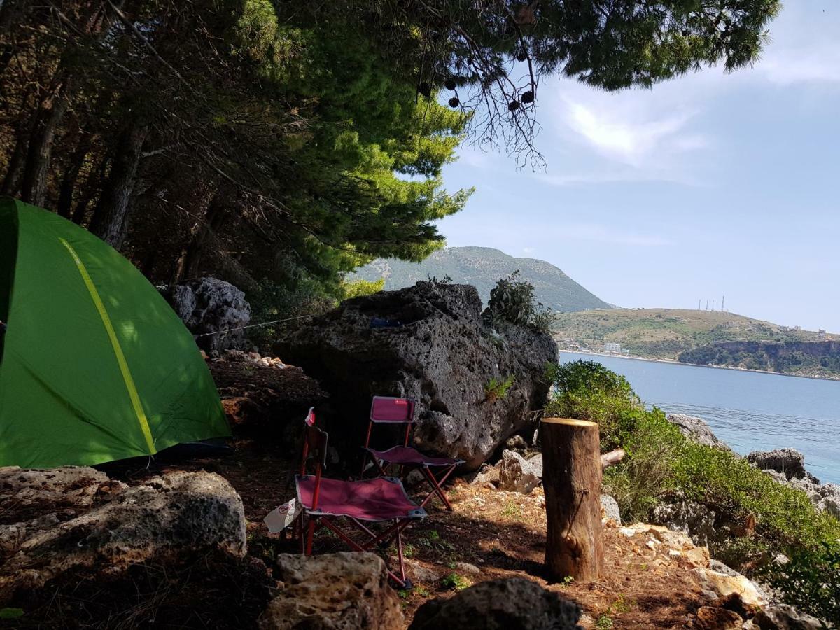 The Sea Cave Camping Otel Himarë Dış mekan fotoğraf