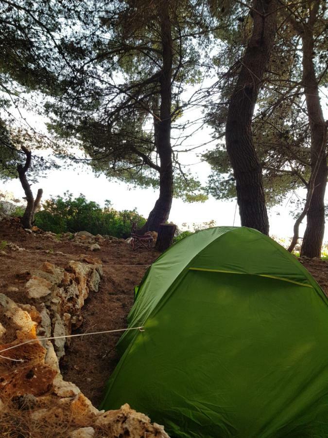 The Sea Cave Camping Otel Himarë Dış mekan fotoğraf